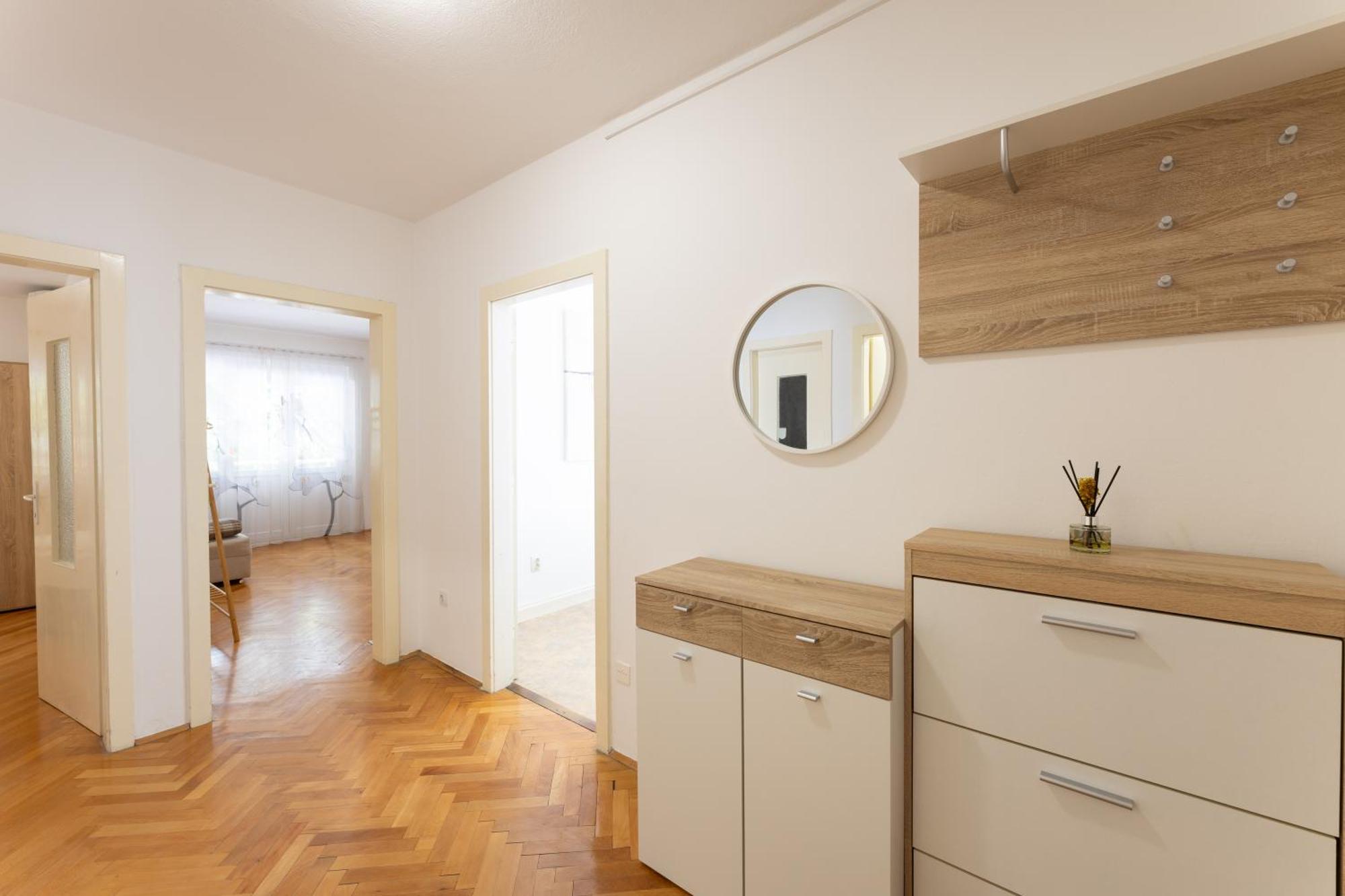 Apartment Central To Beach & Old Town سبليت المظهر الخارجي الصورة