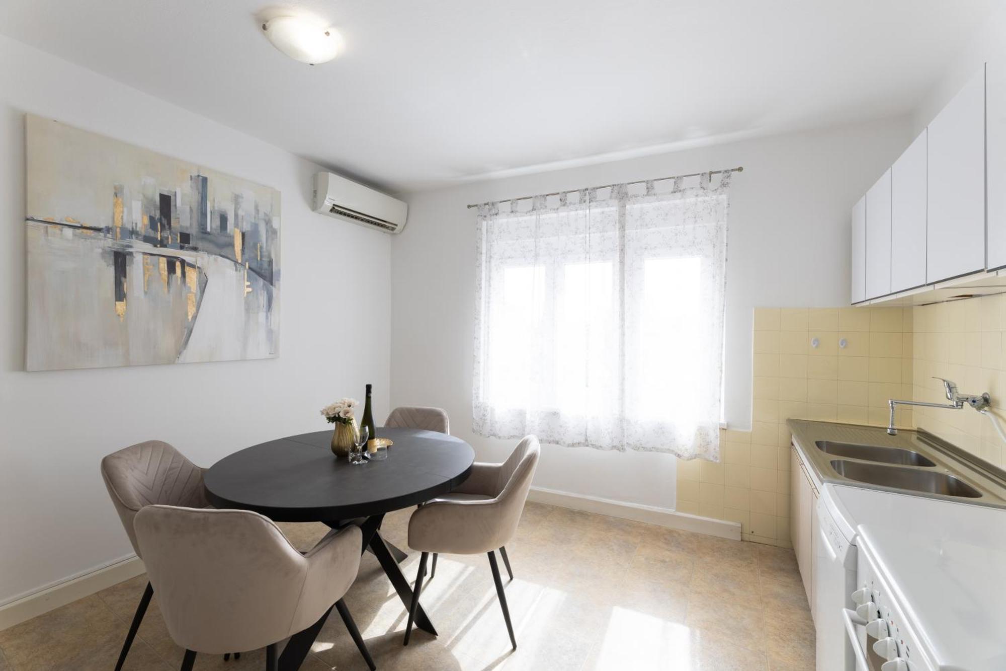 Apartment Central To Beach & Old Town سبليت المظهر الخارجي الصورة